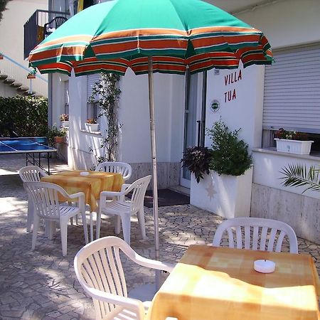 Hotel Villa Tua Riccione Kültér fotó